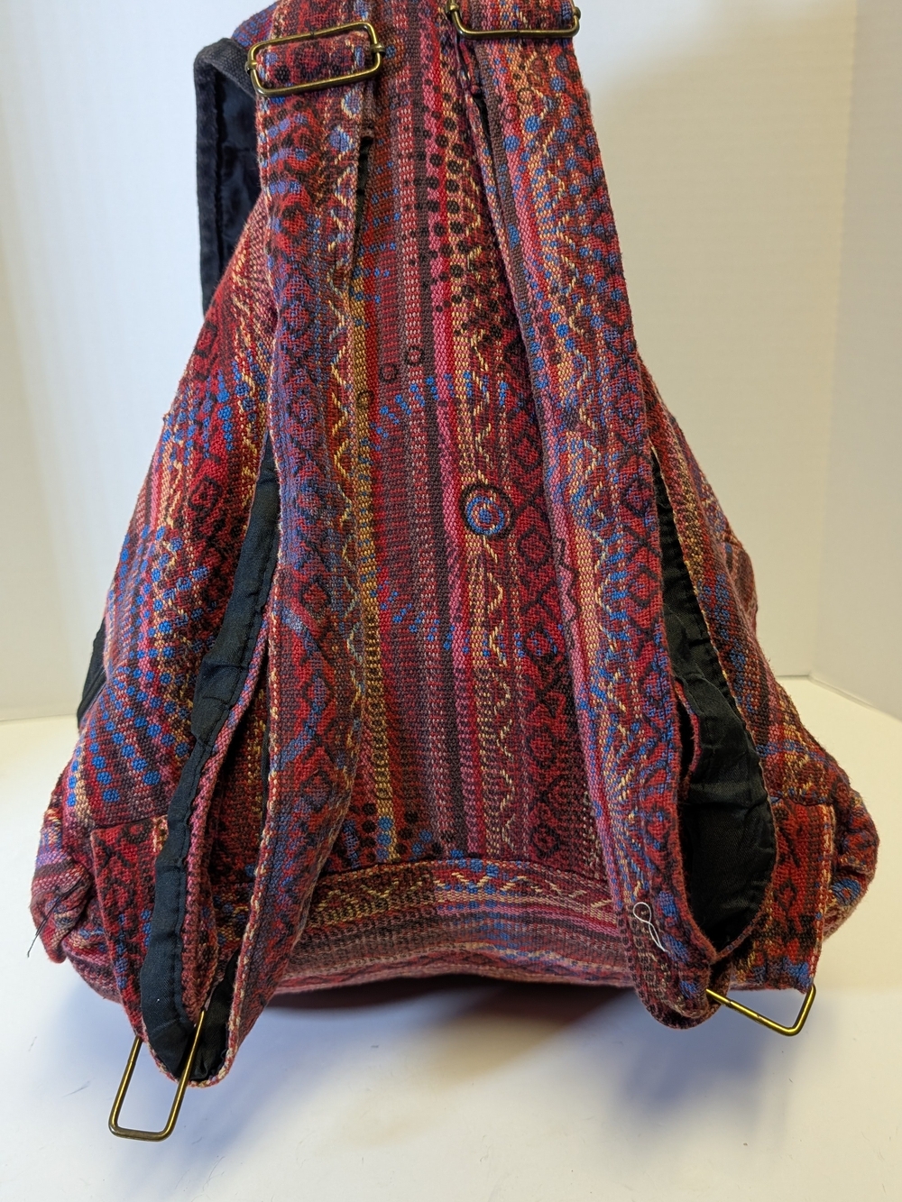 Handwoven Red Pattern Drawstring Backpack - Picture 4 of 7